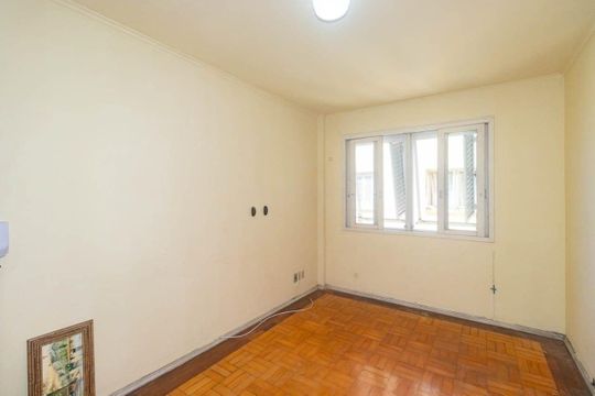 Sala  de apartamento para alugar com 2 quartos, 56m² em Independência, Porto Alegre