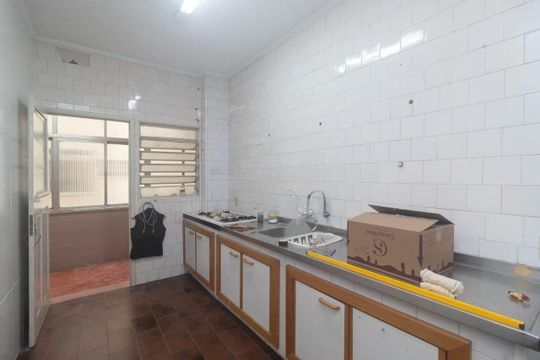 Cozinha de apartamento para alugar com 3 quartos, 150m² em Floresta, Porto Alegre