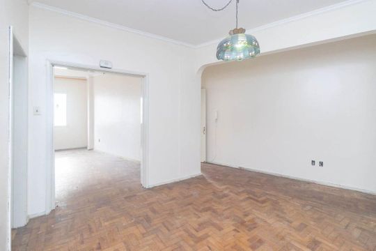 Sala de apartamento para alugar com 3 quartos, 150m² em Floresta, Porto Alegre