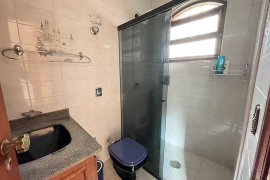 Banheiro 3 de casa à venda com 4 quartos, 272m² em Adalgisa, São Paulo