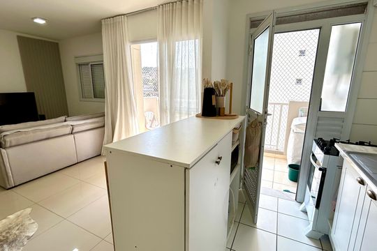 Cozinha de apartamento à venda com 1 quarto, 47m² em Vila Galvão, Guarulhos