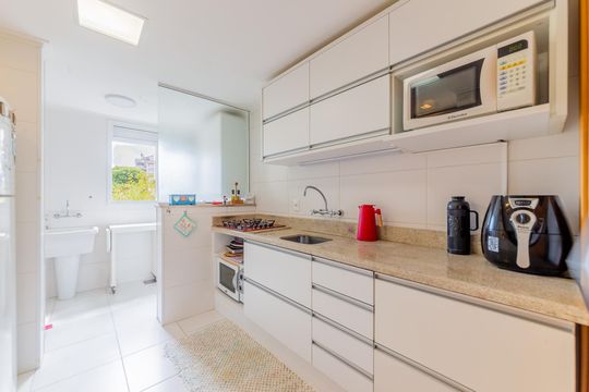 Cozinha de apartamento à venda com 2 quartos, 82m² em São João, Porto Alegre