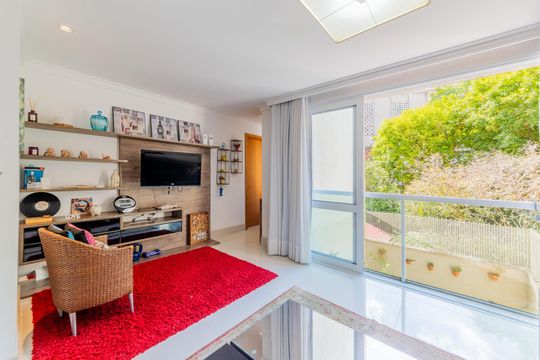 Sala de apartamento à venda com 2 quartos, 82m² em São João, Porto Alegre