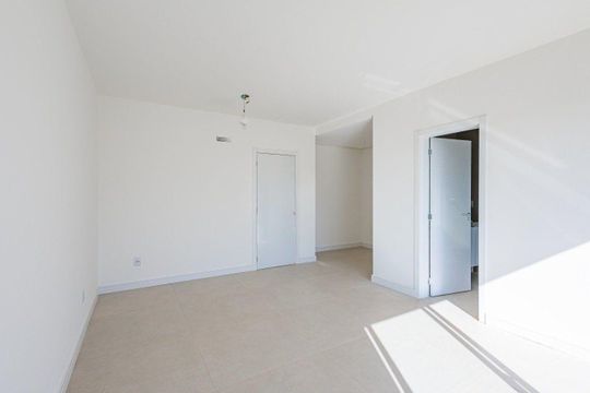 Quarto 2 de casa de condomínio para alugar com 3 quartos, 180m² em Jardim Itu, Porto Alegre