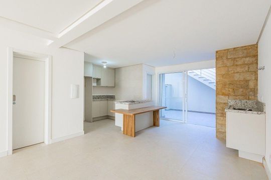 Casa de Condomínio para alugar com 3 quartos, 180m² em Jardim Itu, Porto Alegre