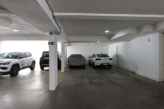 Apartamento à venda com 2 quartos, 73m² em Vila Ipiranga, Porto Alegre