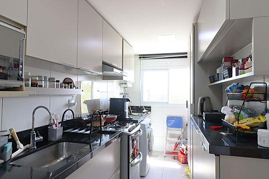 Apartamento à venda com 2 quartos, 73m² em Vila Ipiranga, Porto Alegre