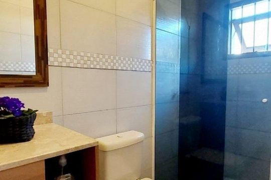 Banheiro 1 de casa de condomínio à venda com 4 quartos, 200m² em Partenon, Porto Alegre