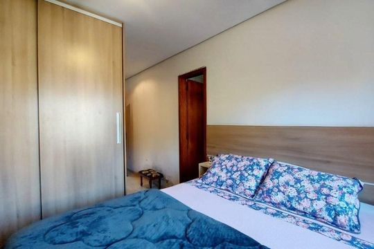 Quarto 1 de casa de condomínio à venda com 4 quartos, 200m² em Partenon, Porto Alegre