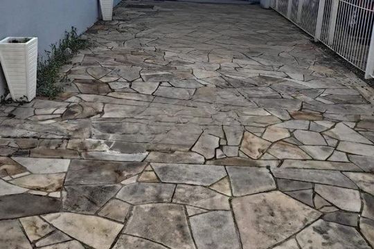 Área Externa  de casa de condomínio à venda com 4 quartos, 200m² em Partenon, Porto Alegre