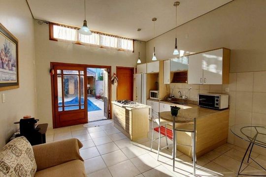 Casa de Condomínio à venda com 4 quartos, 200m² em Partenon, Porto Alegre