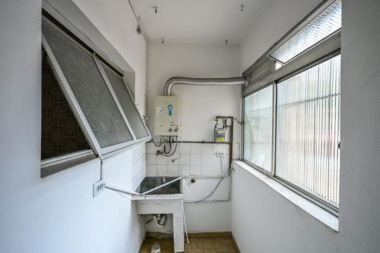 Área de Serviço  de apartamento à venda com 2 quartos, 57m² em Vila Santa Luzia, Taboão da Serra