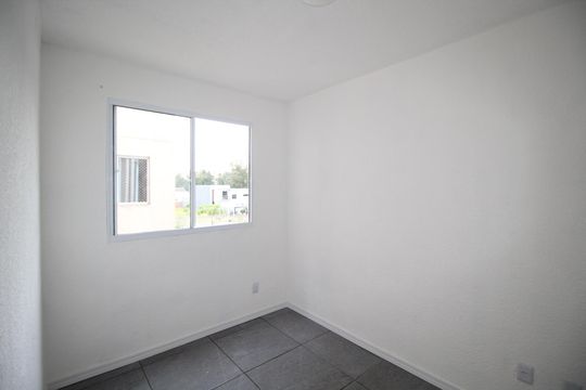Quarto 1 de apartamento à venda com 2 quartos, 41m² em Mário Quintana, Porto Alegre