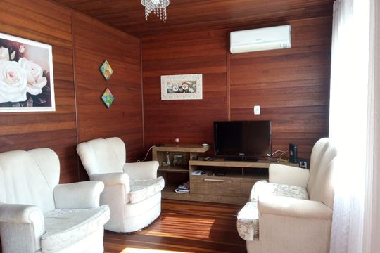 Casa à venda com 3 quartos, 108m² em Cavalhada, Porto Alegre