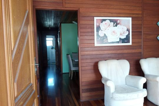 Sala de casa à venda com 3 quartos, 108m² em Cavalhada, Porto Alegre