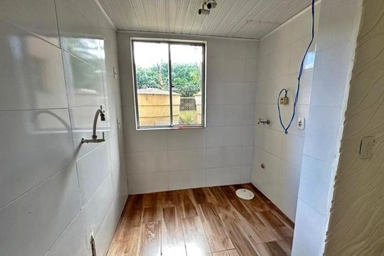 Cozinha de apartamento à venda com 2 quartos, 40m² em Jardim Dona Leopoldina, Porto Alegre