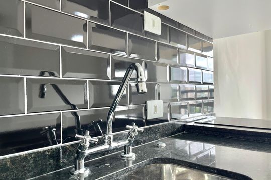 Cozinha de apartamento para alugar com 1 quarto, 29m² em Jardim Prudência, São Paulo