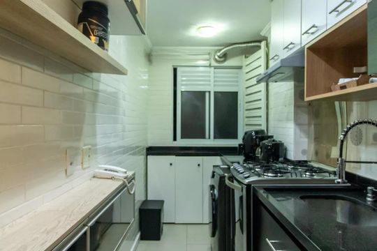 Cozinha de apartamento à venda com 2 quartos, 54m² em Vila Endres, Guarulhos
