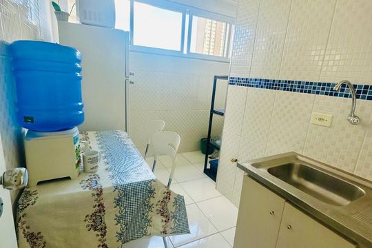 Cozinha de apartamento à venda com 1 quarto, 50m² em Vila Adyana, São Paulo