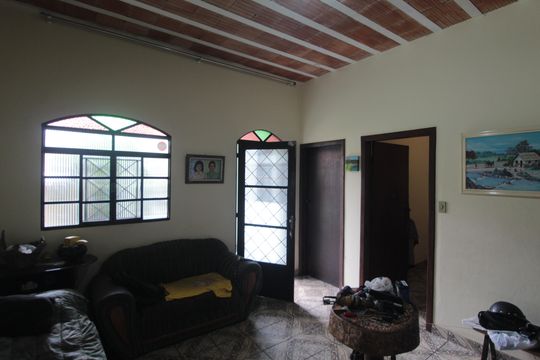 Sala de casa à venda com 3 quartos, 360m² em Copacabana, Belo Horizonte