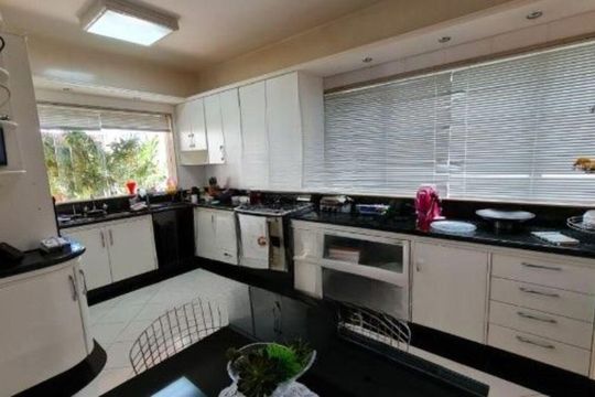 Cozinha de casa para alugar com 4 quartos, 780m² em Morada da Colina, Uberlândia