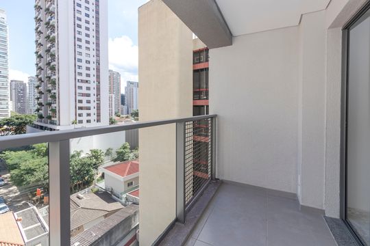 Varanda de kitnet/studio para alugar com 1 quarto, 25m² em Santo Amaro, São Paulo