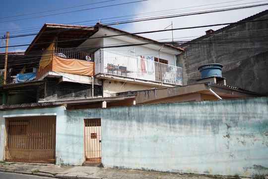 FACHADA de casa para alugar com 2 quartos, 300m² em Jardim Flor da Montanha, Guarulhos