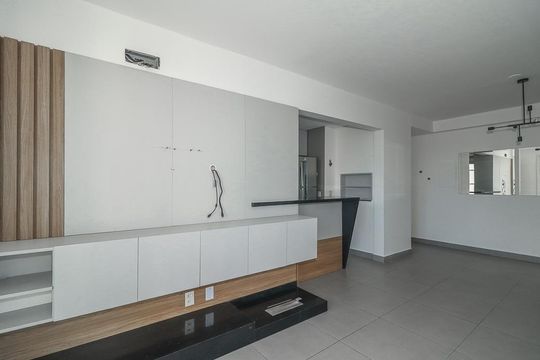 Sala de apartamento para alugar com 3 quartos, 72m² em Jardim Itu, Porto Alegre