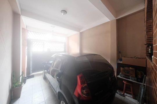 Garagem de casa à venda com 3 quartos, 120m² em Parque Savoy City, São Paulo