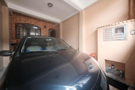 Garagem de casa à venda com 3 quartos, 120m² em Parque Savoy City, São Paulo
