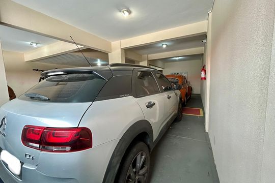 Garagem Privativa de apartamento para alugar com 4 quartos, 240m² em Centro, Florianópolis