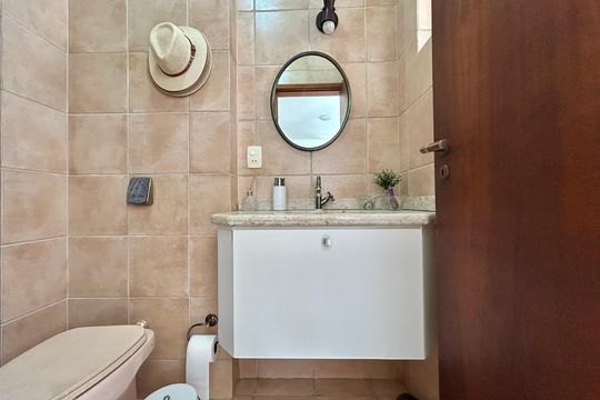 Banheiro  de apartamento para alugar com 4 quartos, 240m² em Centro, Florianópolis