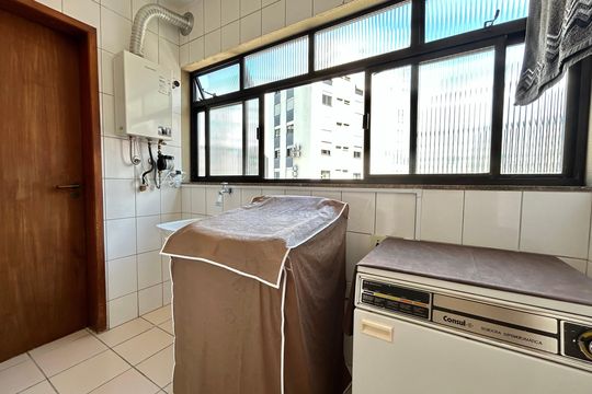 Área de Serviço de apartamento para alugar com 4 quartos, 240m² em Centro, Florianópolis