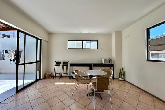 Sala 2 de apartamento para alugar com 4 quartos, 240m² em Centro, Florianópolis