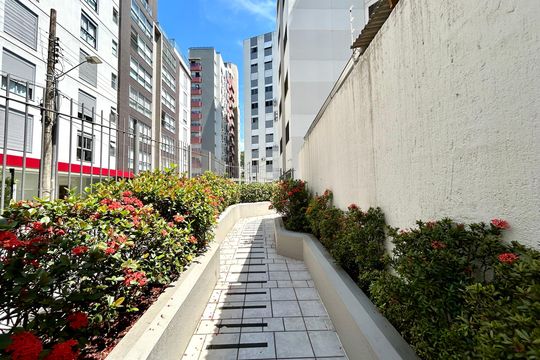 Hall de entrada de apartamento para alugar com 4 quartos, 240m² em Centro, Florianópolis