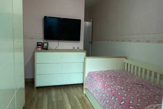 Quarto de casa à venda com 3 quartos, 111m² em Vila Carmosina, São Paulo