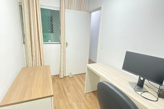 Escritório de casa à venda com 3 quartos, 111m² em Vila Carmosina, São Paulo