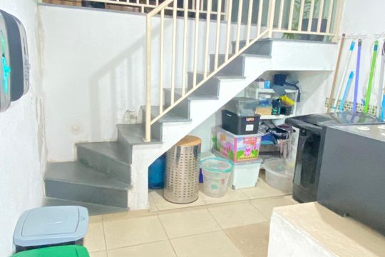 Área de serviço de casa à venda com 3 quartos, 111m² em Vila Carmosina, São Paulo