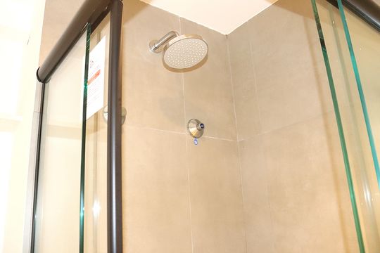 Banheiro de kitnet/studio para alugar com 1 quarto, 16m² em Bela Vista, São Paulo