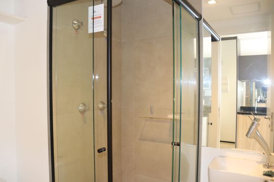 Banheiro de kitnet/studio para alugar com 1 quarto, 16m² em Bela Vista, São Paulo