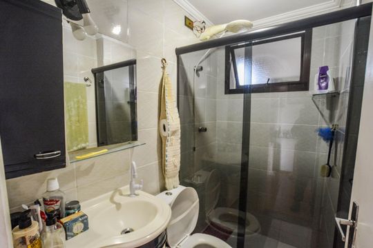 Banheiro Social de apartamento à venda com 3 quartos, 80m² em Vila Apiai, Santo André
