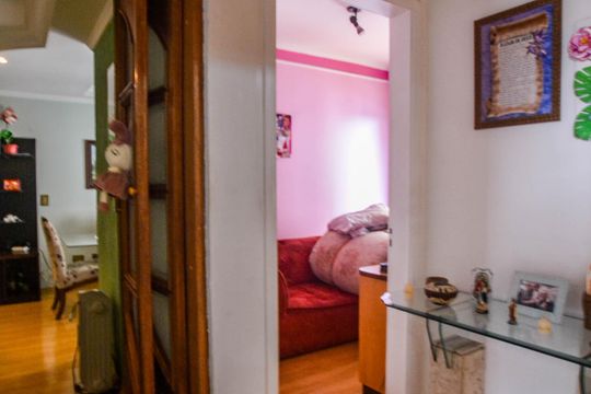 Corredor de apartamento à venda com 3 quartos, 80m² em Vila Apiai, Santo André