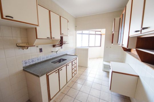 Apartamento para alugar com 3 quartos, 112m² em Centro, Taubaté