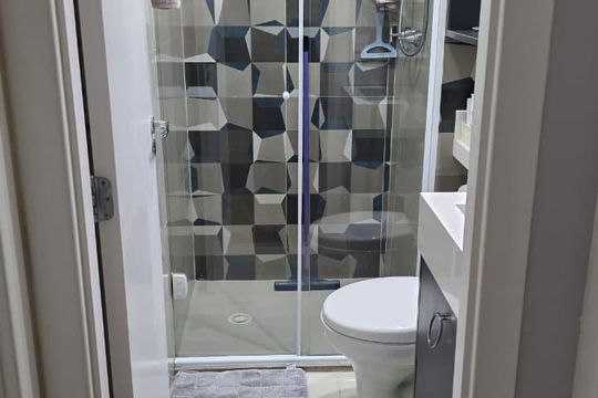 Banheiro de apartamento à venda com 2 quartos, 44m² em Belenzinho, São Paulo