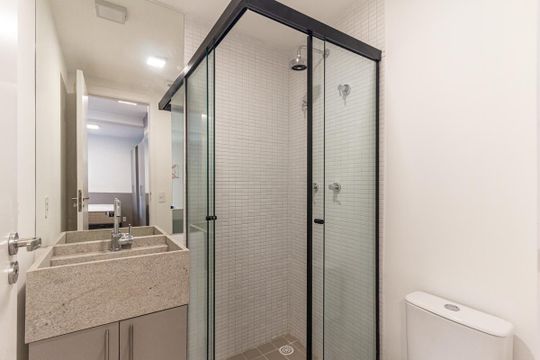 Banheiro de kitnet/studio à venda com 1 quarto, 25m² em Higienópolis, São Paulo
