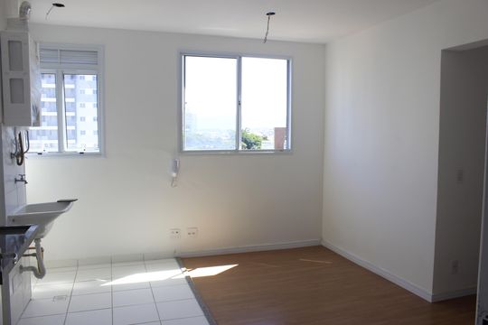 Apartamento para alugar com 2 quartos, 35m² em Vila Galvão, Guarulhos