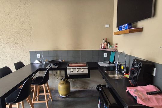 Churrasqueira de casa à venda com 3 quartos, 153m² em Jardim Canada, Nova Lima