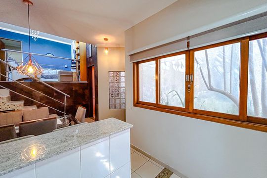 Cozinha de casa à venda com 1 quarto, 180m² em Vila Esperança, São Paulo