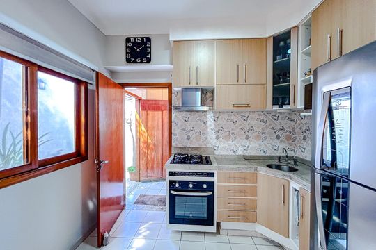 Cozinha de casa à venda com 1 quarto, 180m² em Vila Esperança, São Paulo