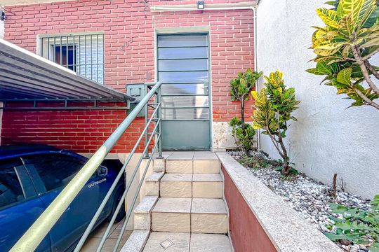 Garagem de casa à venda com 1 quarto, 180m² em Vila Esperança, São Paulo